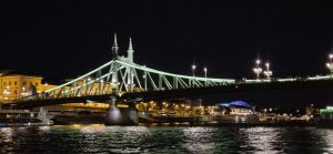 budapest-bridge-night